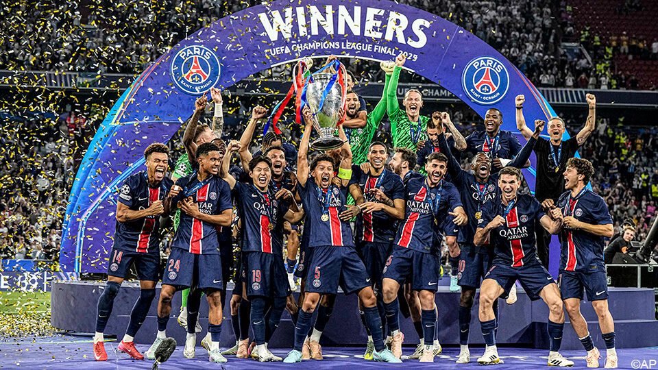 PSG mag eindelijk de trofee met grote oren in de lucht steken.